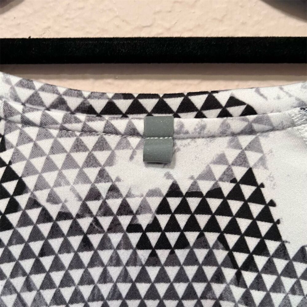 Nike M Dri-FIT Miler‎ Running T-Shirt Geometric Floral - Picture 6 of 7